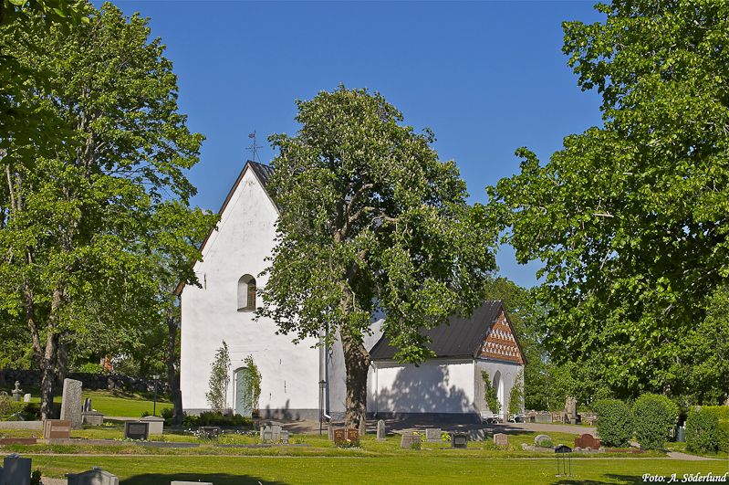 Estuna kyrka